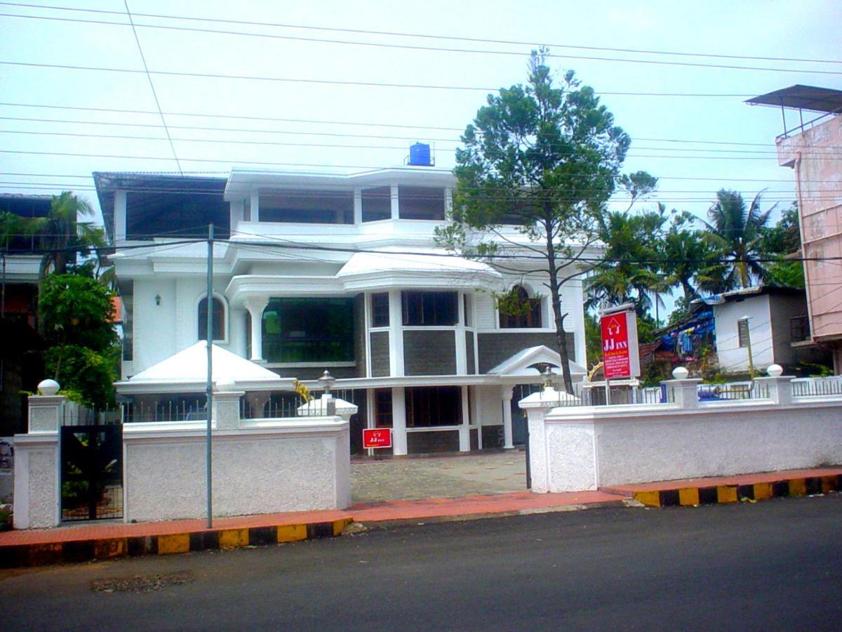 โรงแรมเจเจ อินน์ Kochi ภายนอก รูปภาพ